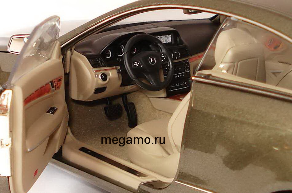 1/18 Norev MERCEDES Benz E Class Coupe C207 Brown