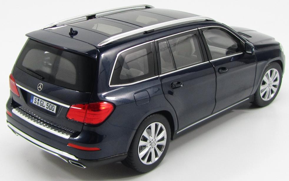 1/18 Norev Mercedes-Benz GL X166 Blue