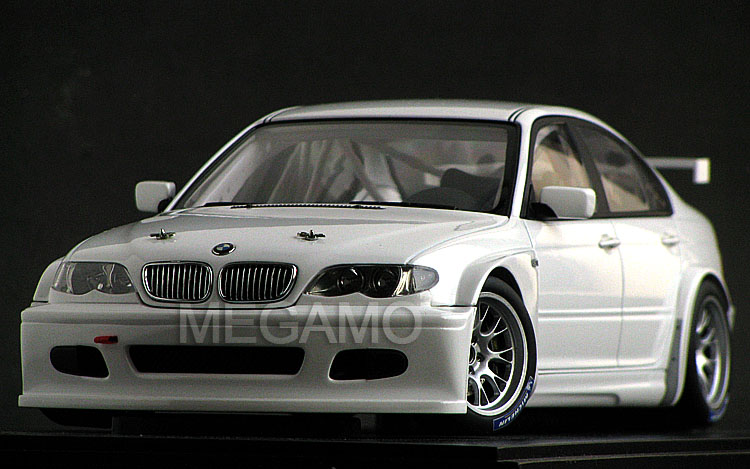 1/18 Autoart BMW e46 320i WTCC White Plain Body