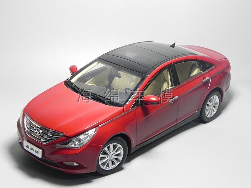 1/18 Hyundai Sonata 2011 Red