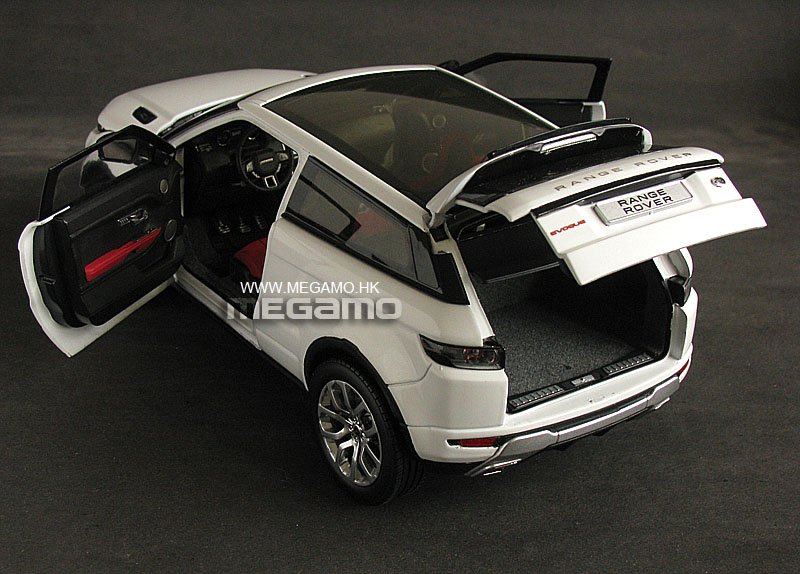 1/18 GT Autos GTA Land Rover Range Evoque Coupe 2 door White
