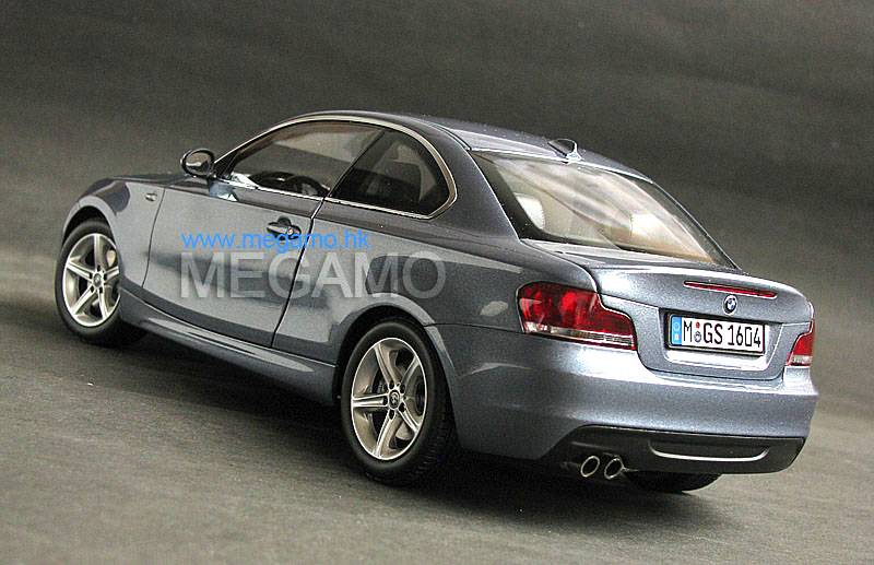 1/18 BMW Dealer e82 125i 130i 135i M-Pack Coupe Blue Gray Kyosho N52 L6 Engine